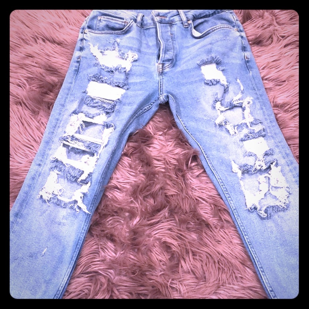 Zara Button Fly Distressed Jeans Size 31 [Ripped]
